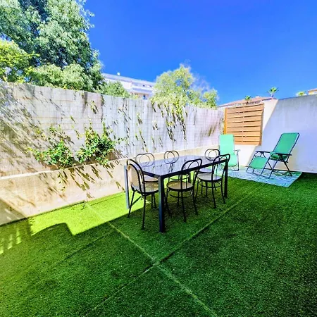 Maison Lumineuse Et Climatisee, A 12mn Prázdninový dům